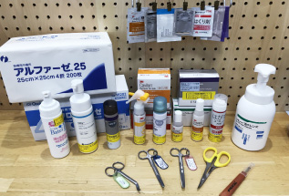 装具交換で使用するもの 写真